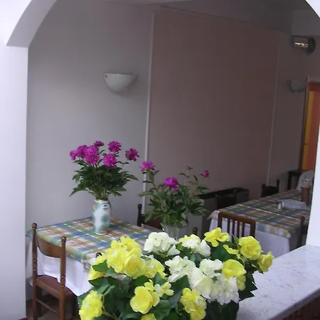 San Nicola Apartmanhotel 3*