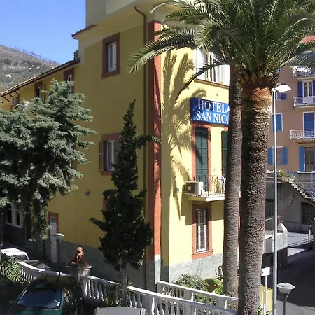 San Nicola Apartmanhotel 3*