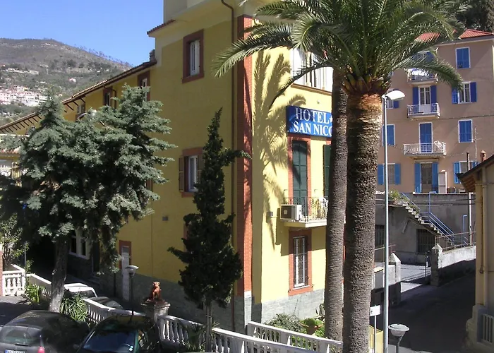 San Nicola Apartahotel 3*